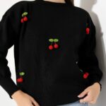 kirazlı triko kazak