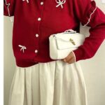 Kurdela detaylı düğmeli triko hırka